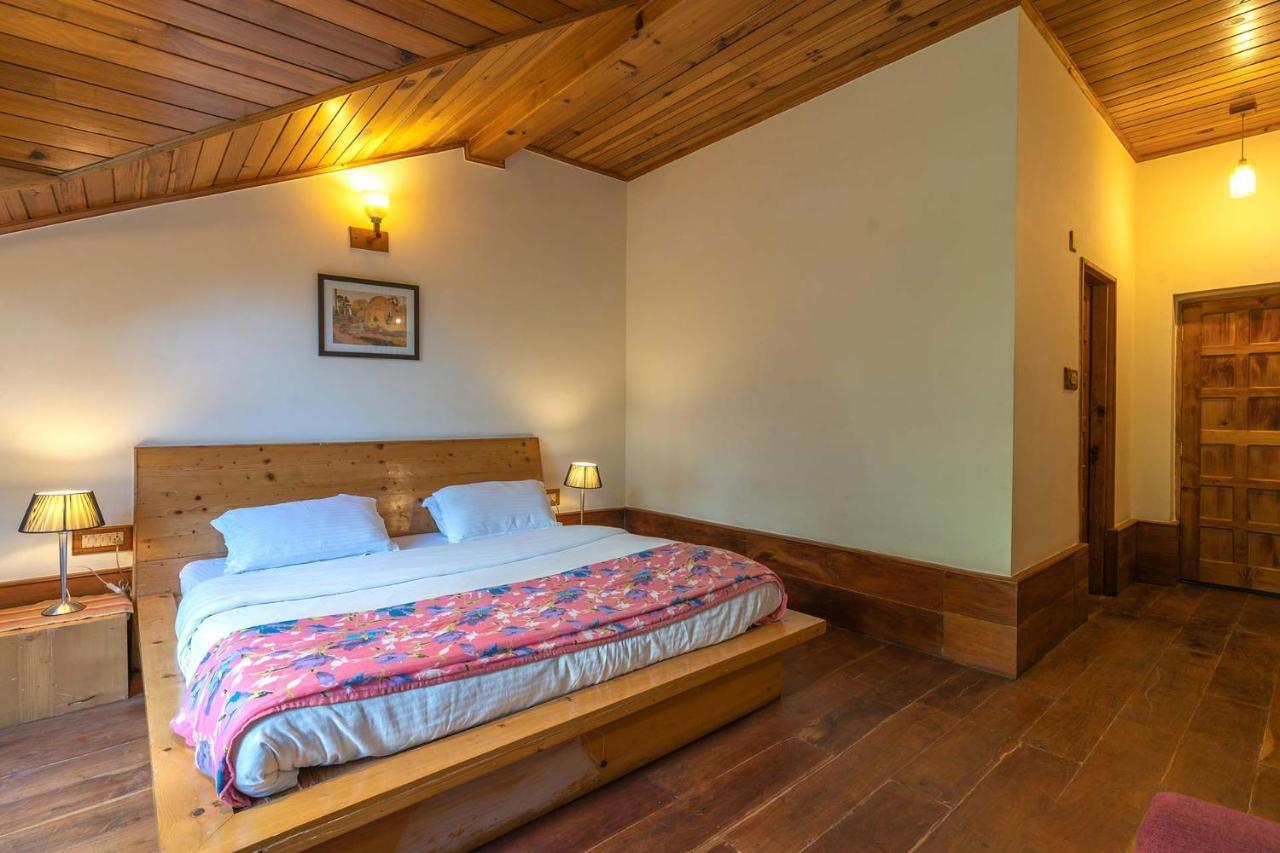 Stayvista At Casa Bella Vista- Mall Road Manāli Eksteriør billede
