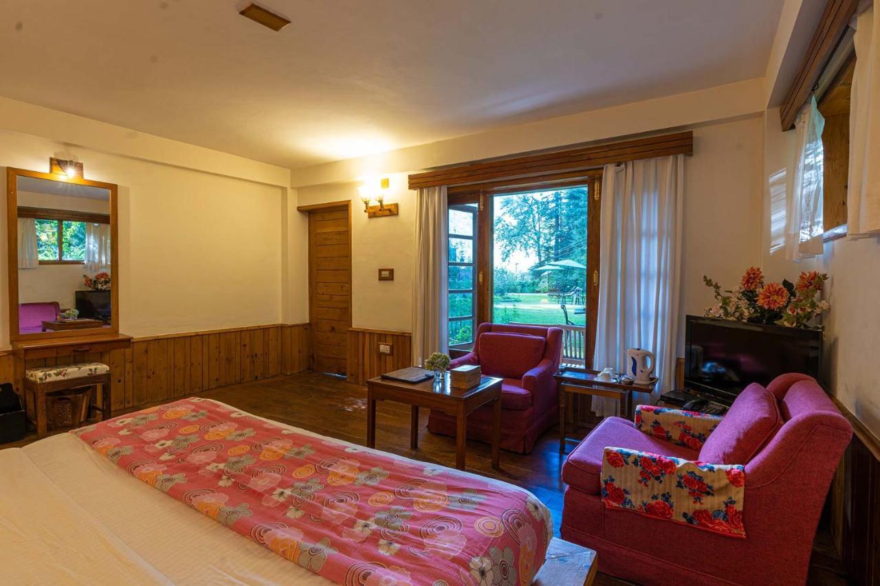 Stayvista At Casa Bella Vista- Mall Road Manāli Eksteriør billede